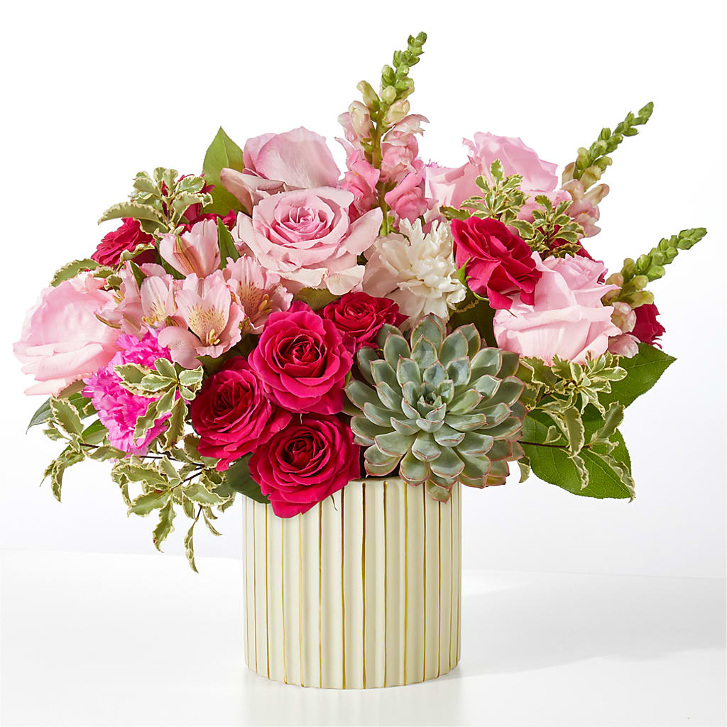 Magenta Musings Bouquet – SHINKLES' FLOWER SHOP & GREENHOUSE, Temperance MI