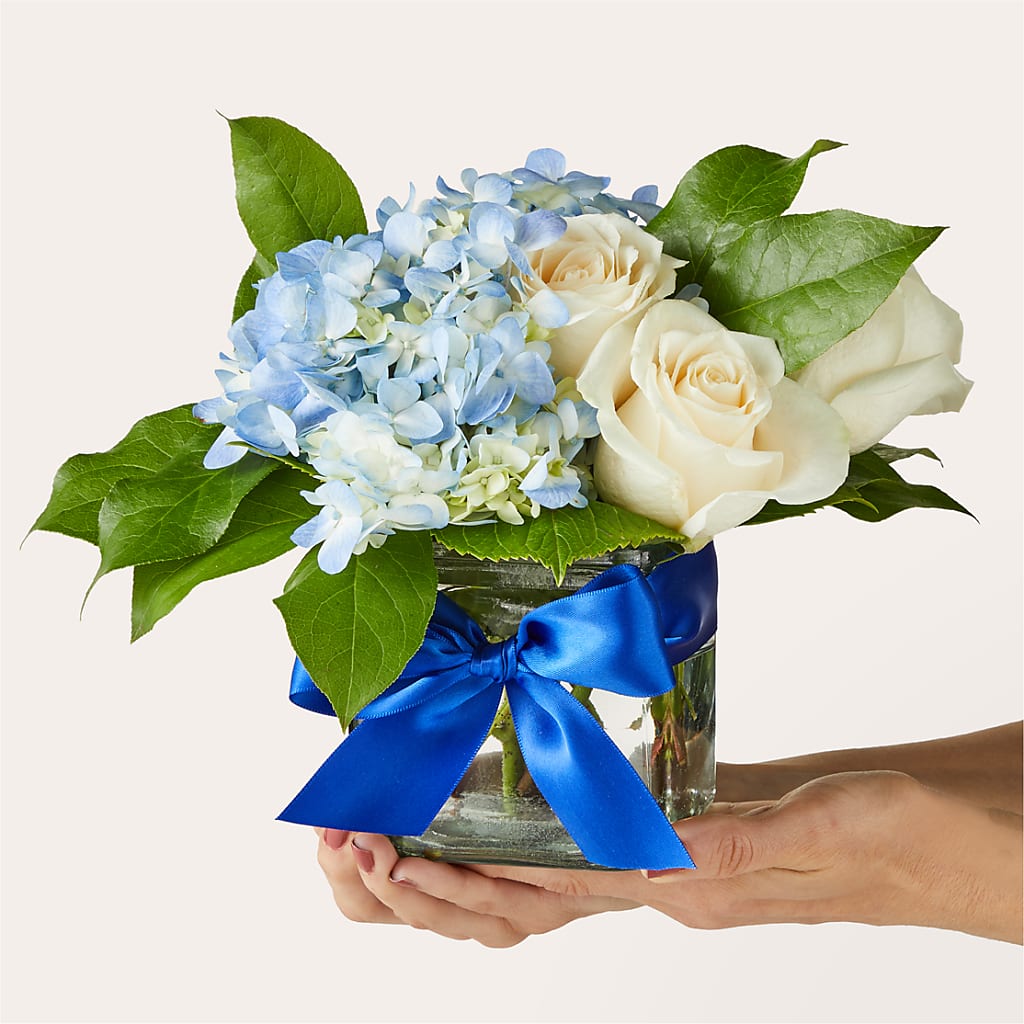 Sky Blue Delight Bouquet – SHINKLES' FLOWER SHOP & GREENHOUSE, Temperance MI