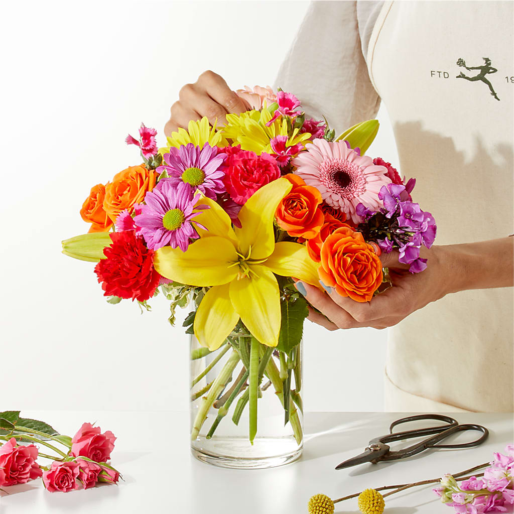 Cue the Confetti - A Florist Original – SHINKLES' FLOWER SHOP & GREENHOUSE, Temperance MI