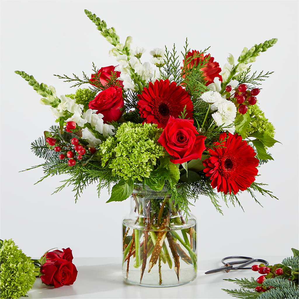 Merry Moment Bouquet – A Florist Original – SHINKLES' FLOWER SHOP & GREENHOUSE, Temperance MI