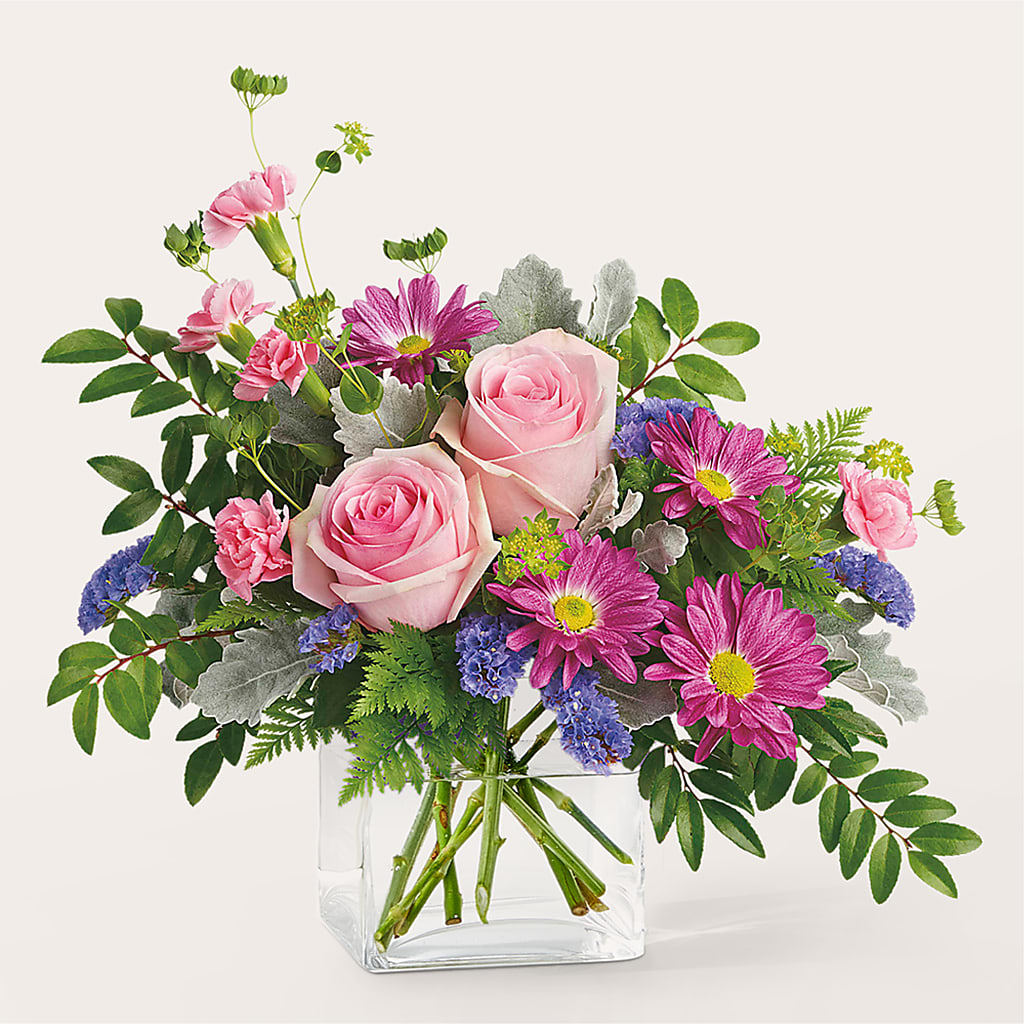 Starlet Bouquet – SHINKLES' FLOWER SHOP & GREENHOUSE, Temperance MI