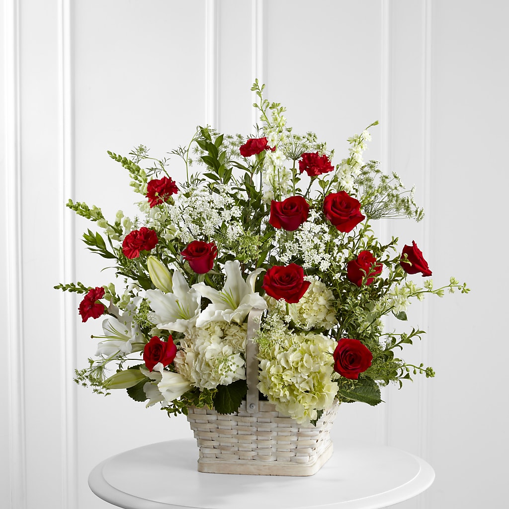 In Loving Memory Arrangement – SHINKLES' FLOWER SHOP & GREENHOUSE, Temperance MI