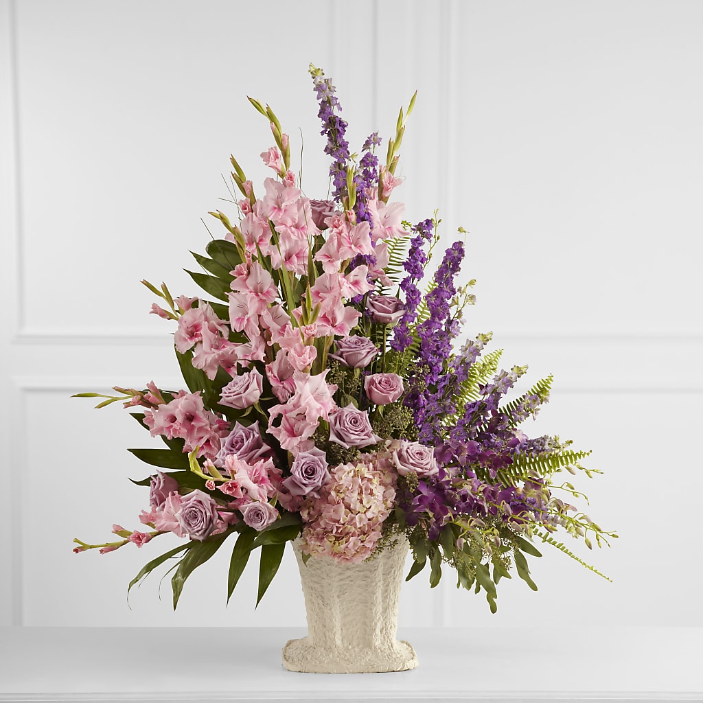 Flowing Garden Arrangement – SHINKLES' FLOWER SHOP & GREENHOUSE, Temperance MI