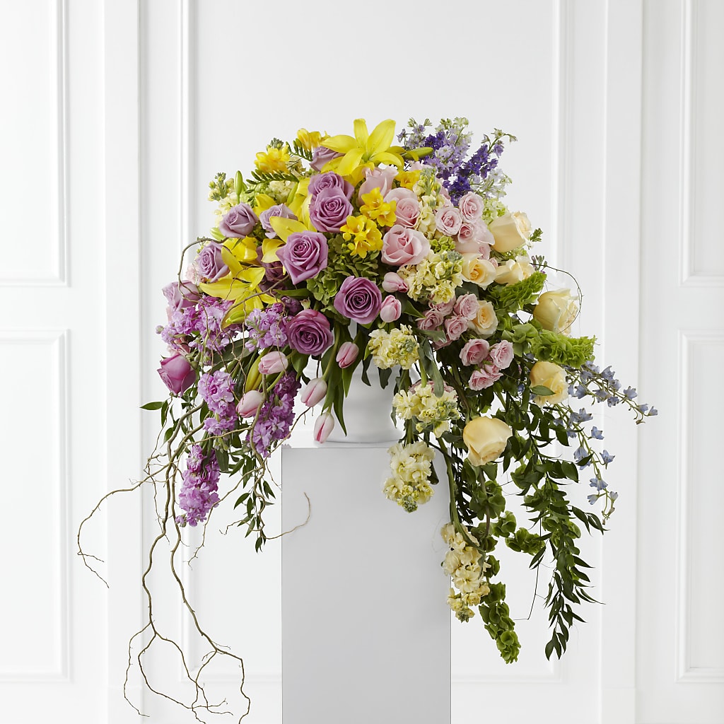 Display of Affection Arrangement – SHINKLES' FLOWER SHOP & GREENHOUSE, Temperance MI