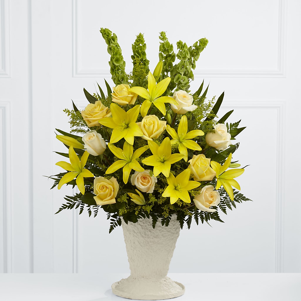 Golden Memories Arrangement – SHINKLES' FLOWER SHOP & GREENHOUSE, Temperance MI