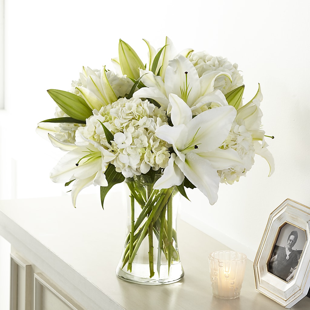 Compassionate Lily Bouquet – SHINKLES' FLOWER SHOP & GREENHOUSE, Temperance MI