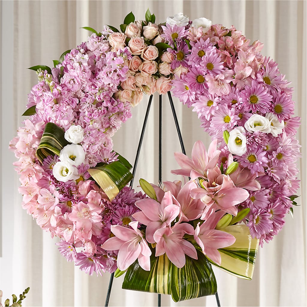 Gift of Warmth Wreath – SHINKLES' FLOWER SHOP & GREENHOUSE, Temperance MI