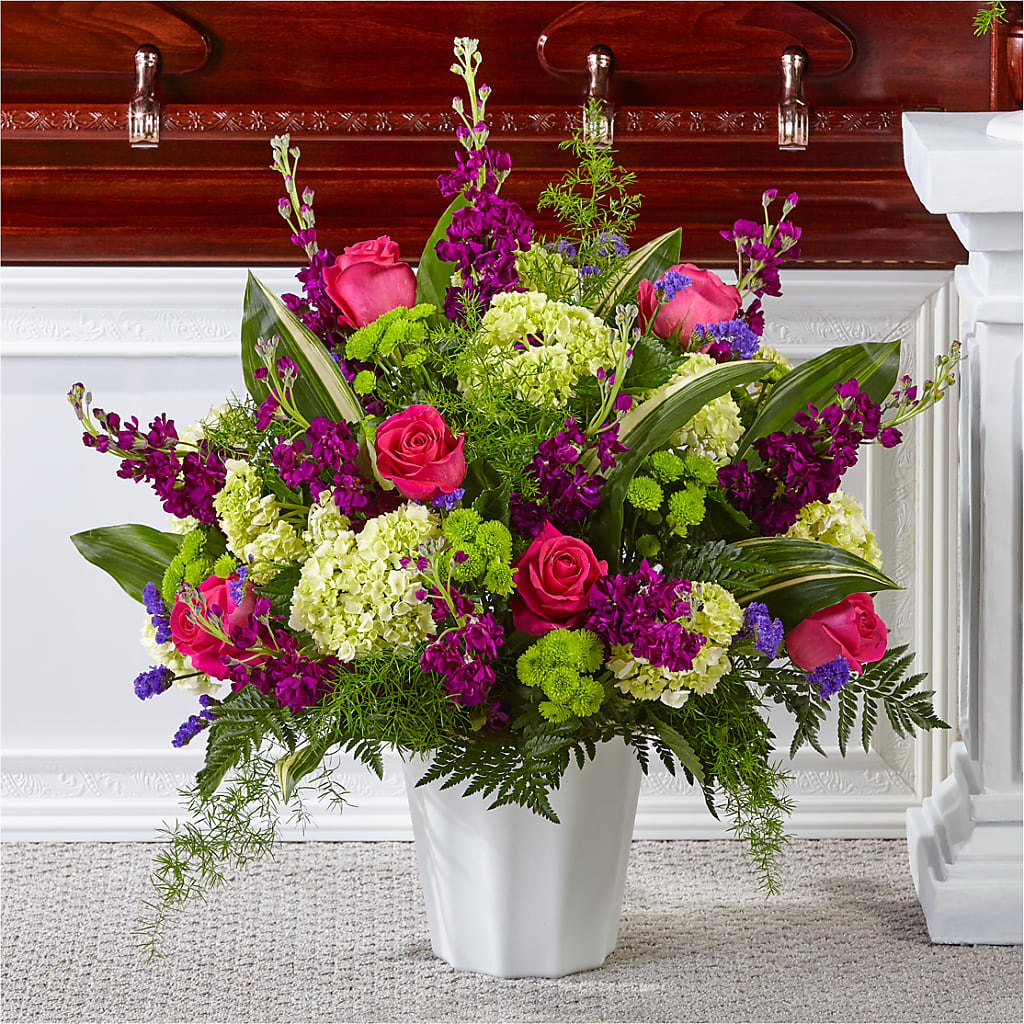 Beautiful Horizons Floor Basket – SHINKLES' FLOWER SHOP & GREENHOUSE, Temperance MI