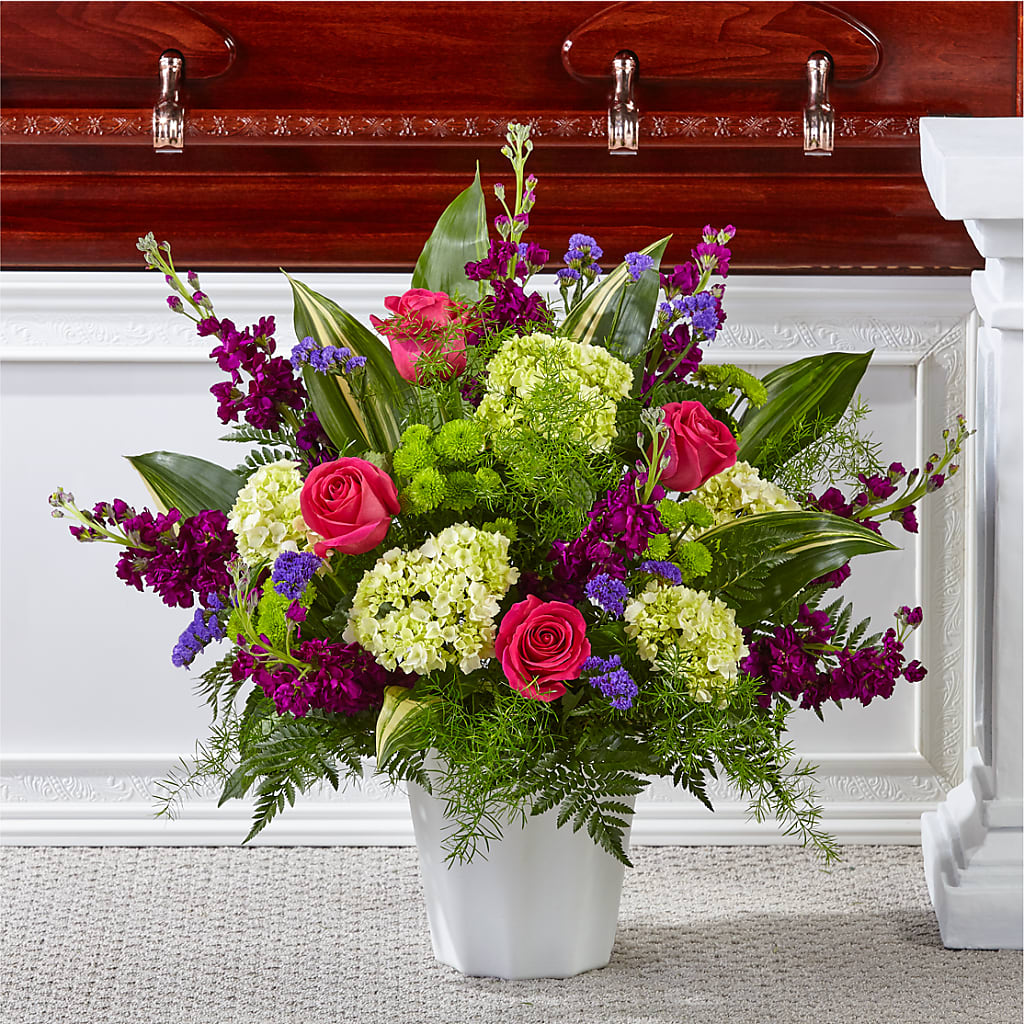 Beautiful Horizons Floor Basket – SHINKLES' FLOWER SHOP & GREENHOUSE, Temperance MI