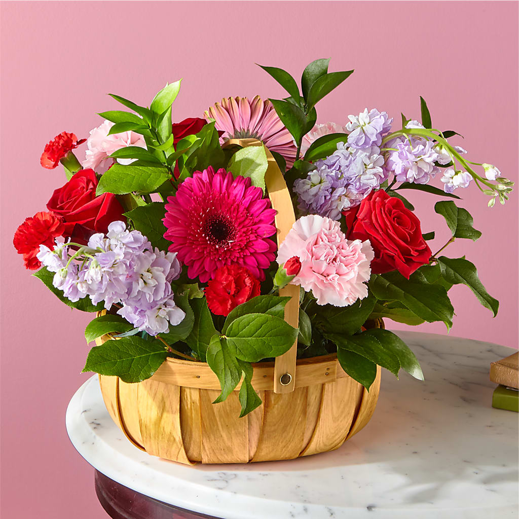 Pink Picnic Basket – SHINKLES' FLOWER SHOP & GREENHOUSE, Temperance MI