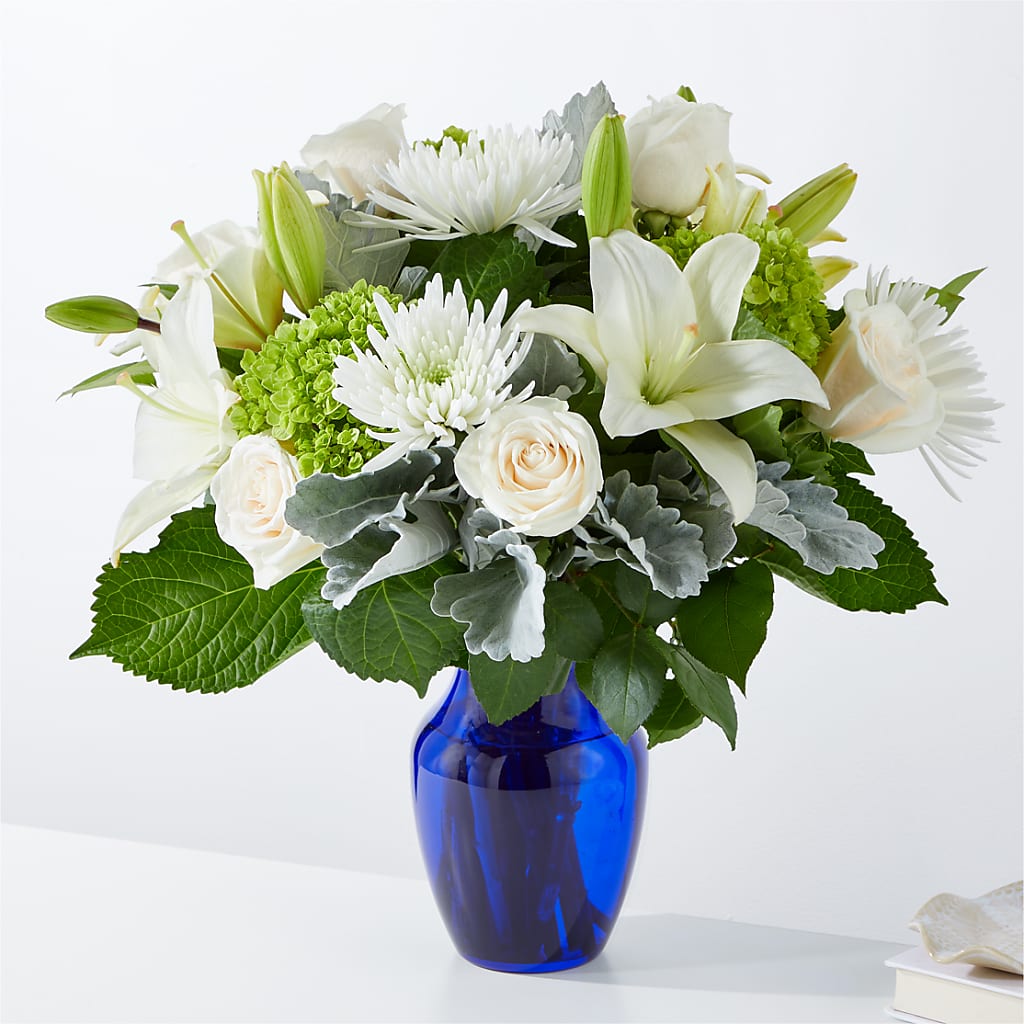 Snowy Dreams Bouquet – SHINKLES' FLOWER SHOP & GREENHOUSE, Temperance MI