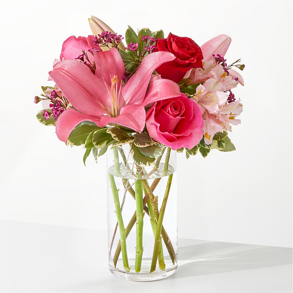 Lucky in Love Bouquet – SHINKLES' FLOWER SHOP & GREENHOUSE, Temperance MI
