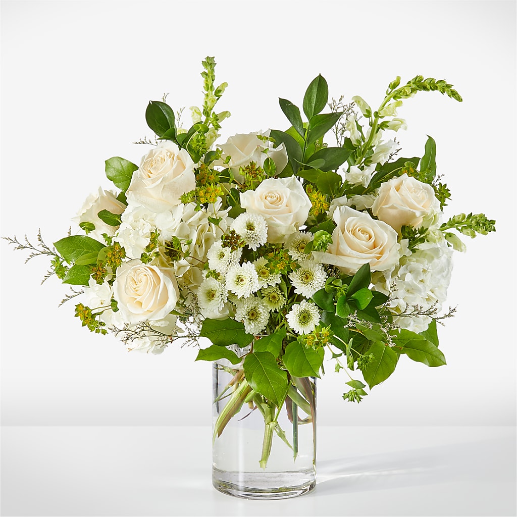 Hint of Vanilla Bouquet – SHINKLES' FLOWER SHOP & GREENHOUSE, Temperance MI