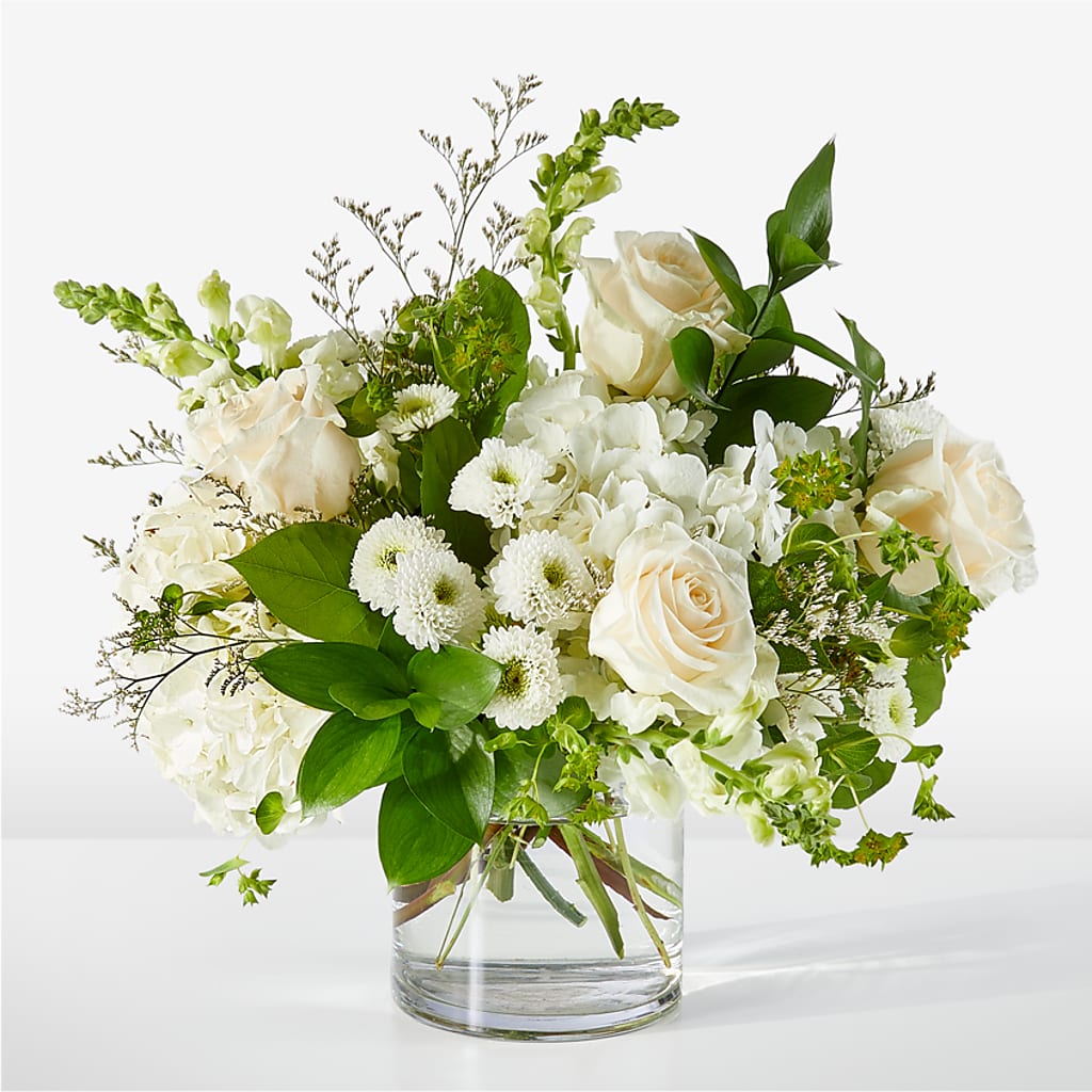 Hint of Vanilla Bouquet – SHINKLES' FLOWER SHOP & GREENHOUSE, Temperance MI