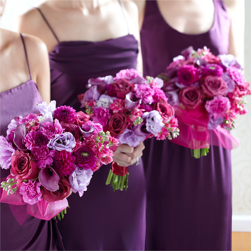 Bridesmaid's Garden Bouquet – SHINKLES' FLOWER SHOP & GREENHOUSE, Temperance MI