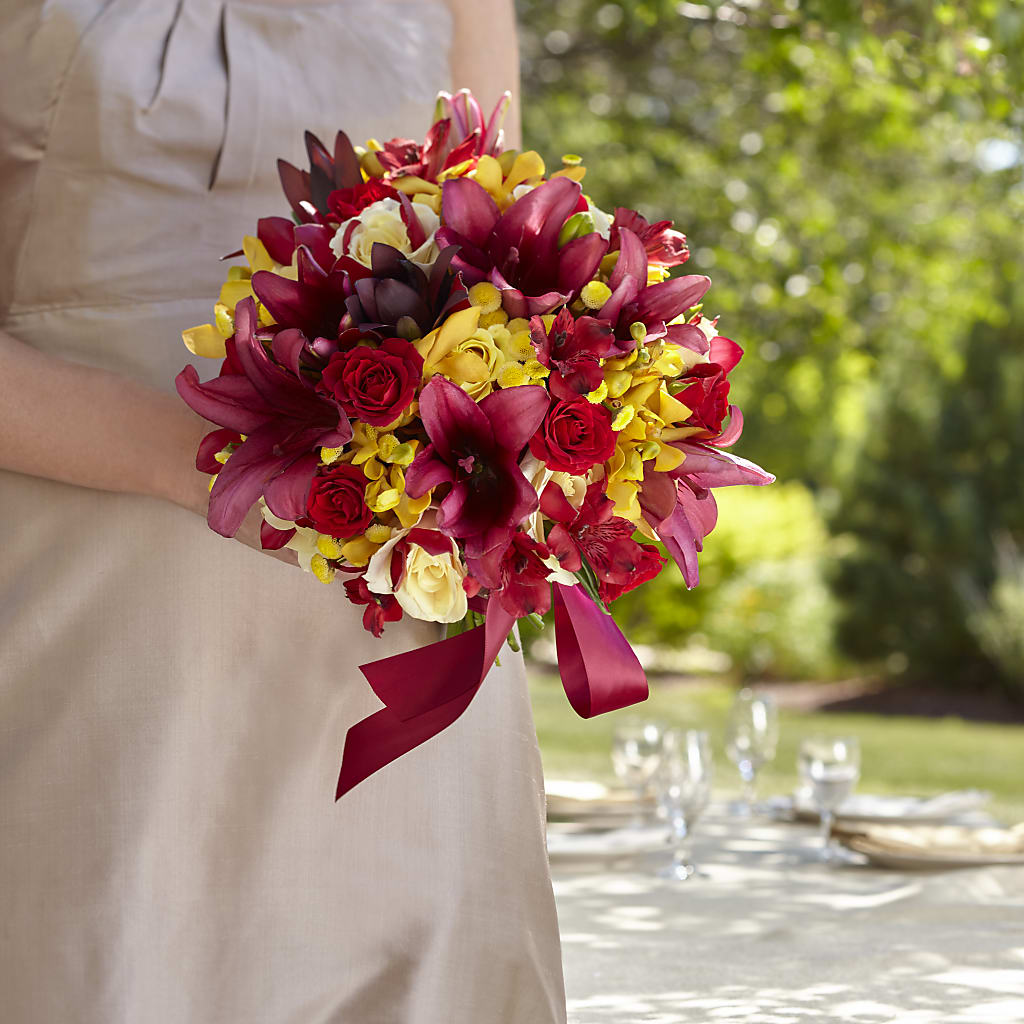 Sunningdale Bouquet – SHINKLES' FLOWER SHOP & GREENHOUSE, Temperance MI