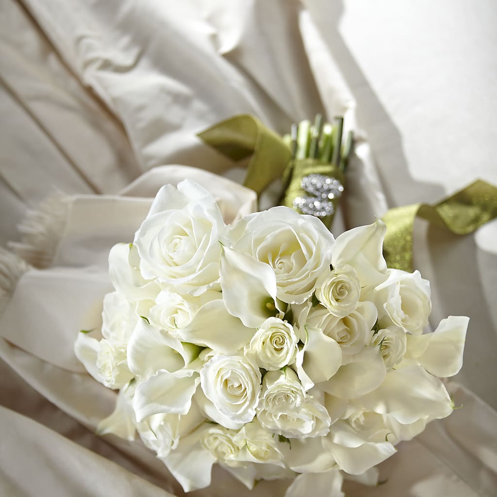 Serene Highness Bouquet – SHINKLES' FLOWER SHOP & GREENHOUSE, Temperance MI
