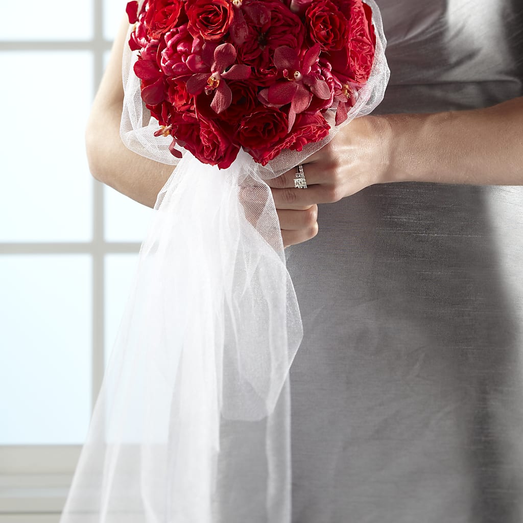 Desire Bouquet – SHINKLES' FLOWER SHOP & GREENHOUSE, Temperance MI