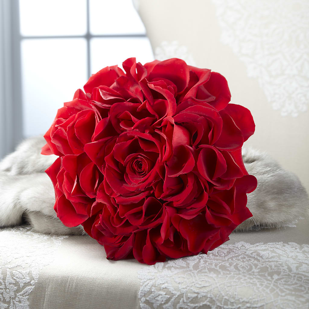 Composite Rose Bouquet – SHINKLES' FLOWER SHOP & GREENHOUSE, Temperance MI