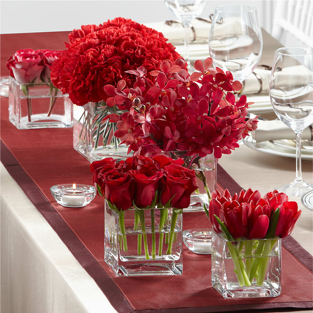 Modern Grace Centerpiece – SHINKLES' FLOWER SHOP & GREENHOUSE, Temperance MI