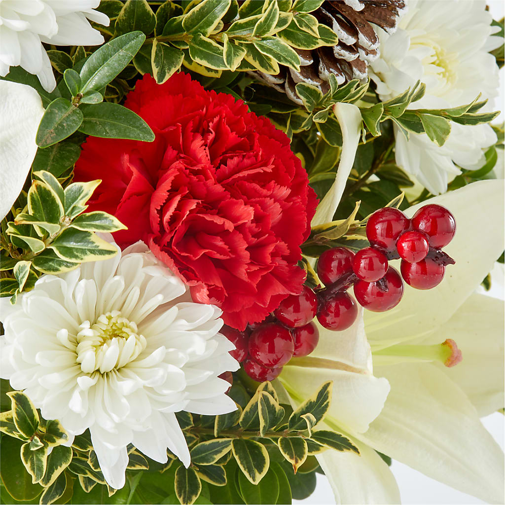 Festive Moments Tree – SHINKLES' FLOWER SHOP & GREENHOUSE, Temperance MI