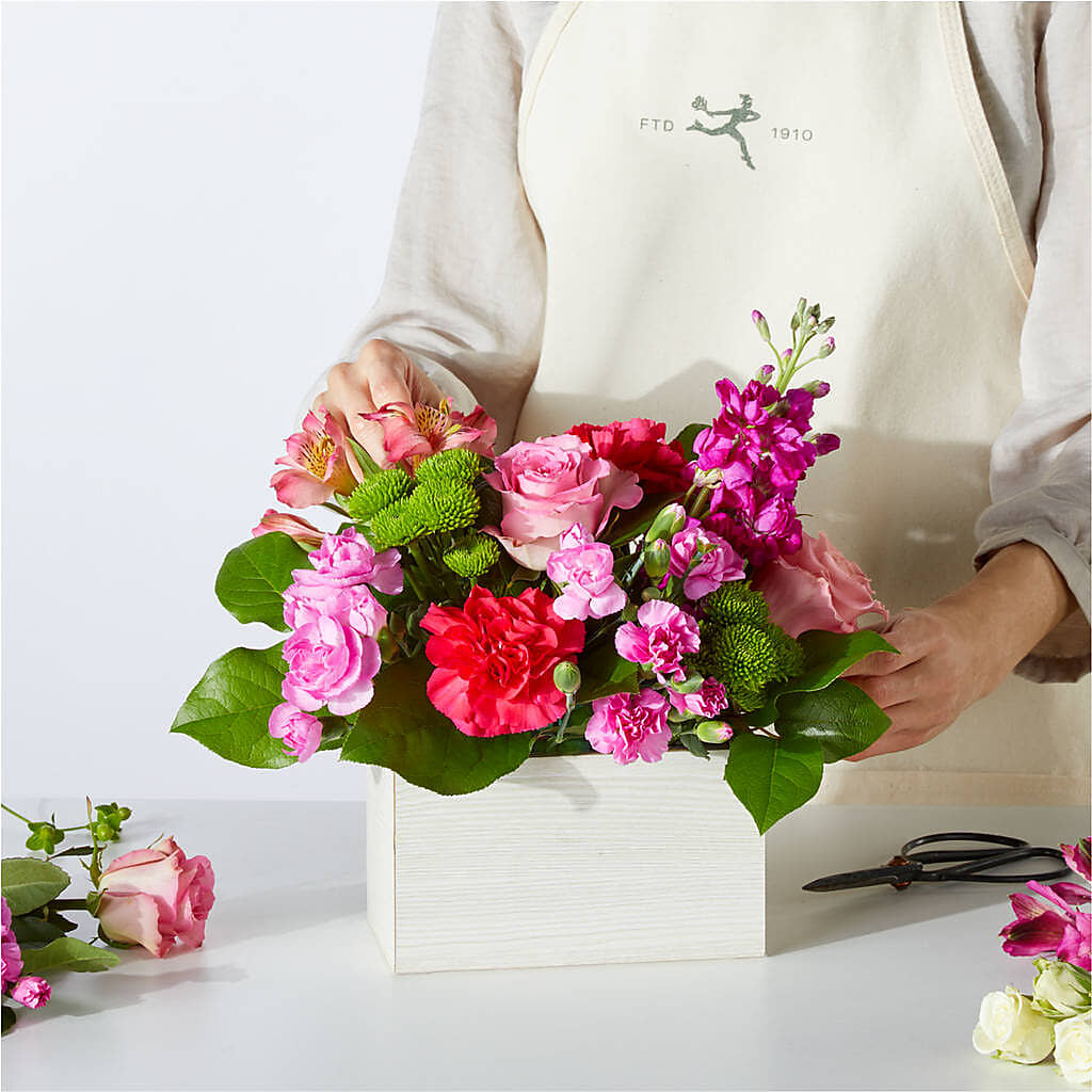 Sweetberry Box – A Florist Original – SHINKLES' FLOWER SHOP & GREENHOUSE, Temperance MI