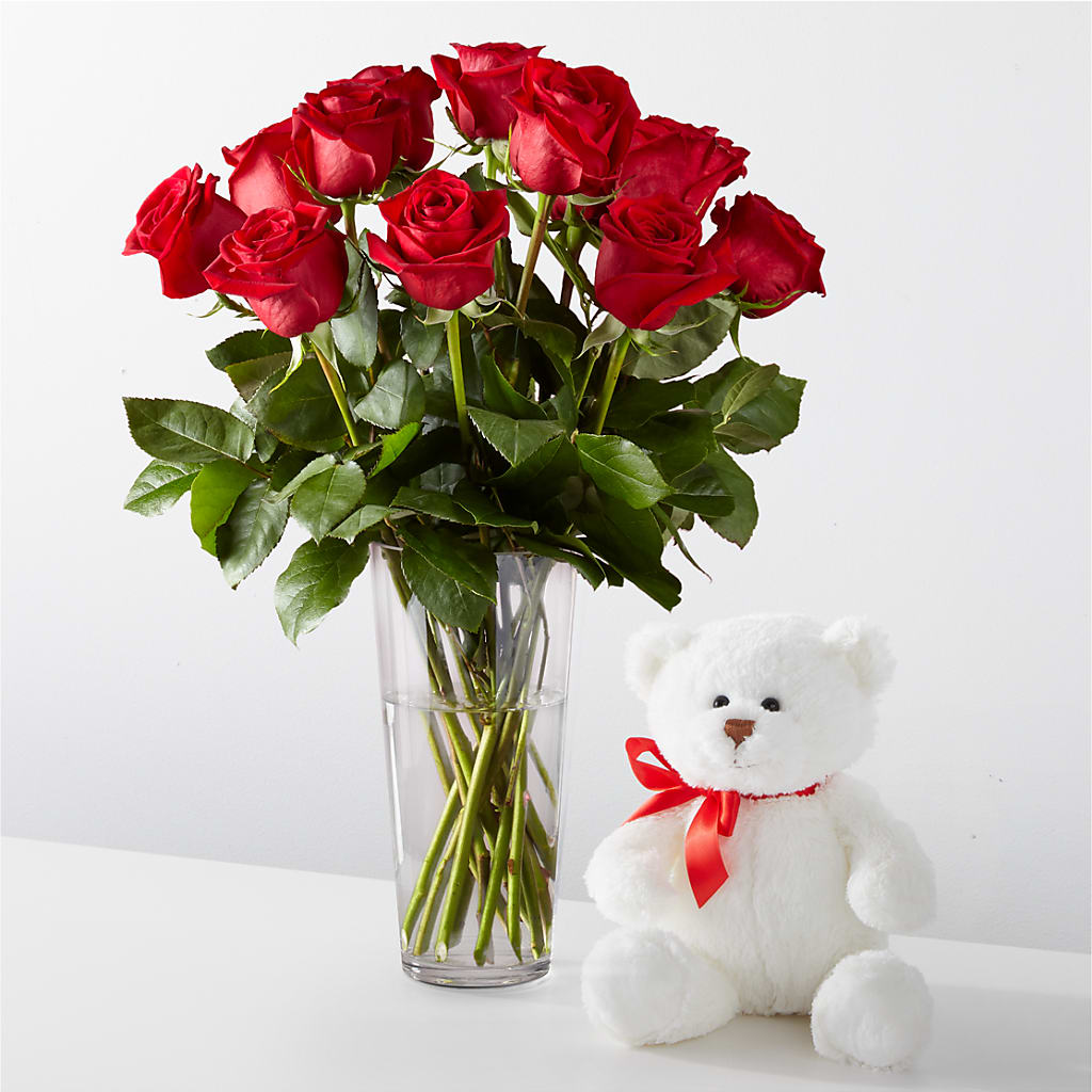 Romantic Long Stem Red Rose Bouquet Bundles – SHINKLES' FLOWER SHOP & GREENHOUSE, Temperance MI