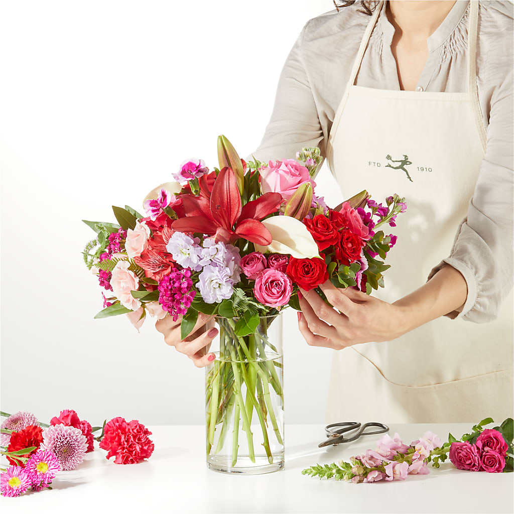 Swooning Over You - A Luxury Florist Original – SHINKLES' FLOWER SHOP & GREENHOUSE, Temperance MI