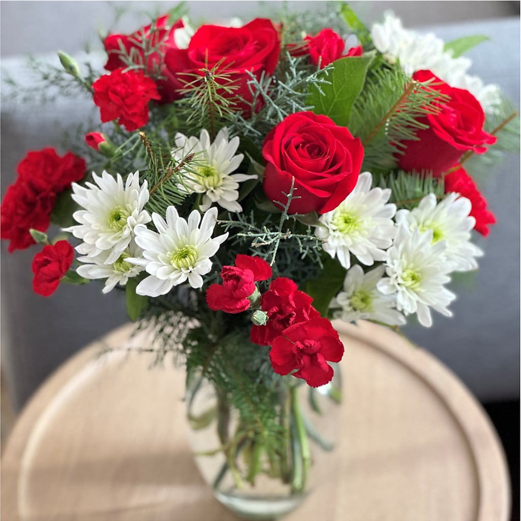 Seasonal Magic Bouquet – SHINKLES' FLOWER SHOP & GREENHOUSE, Temperance MI