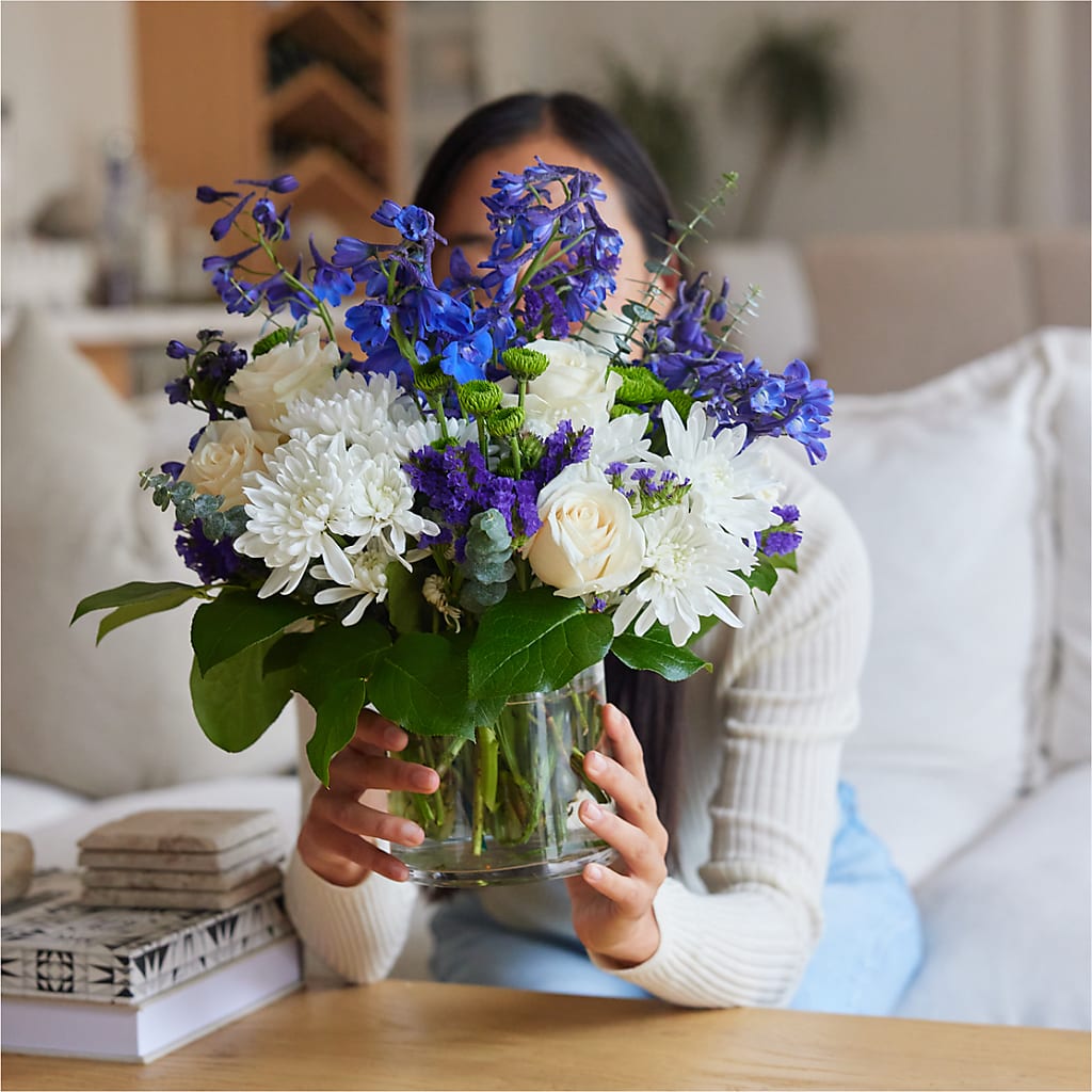 Cerulean Waves Bouquet – SHINKLES' FLOWER SHOP & GREENHOUSE, Temperance MI
