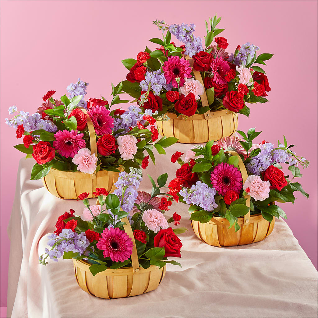 Pink Picnic Basket – SHINKLES' FLOWER SHOP & GREENHOUSE, Temperance MI
