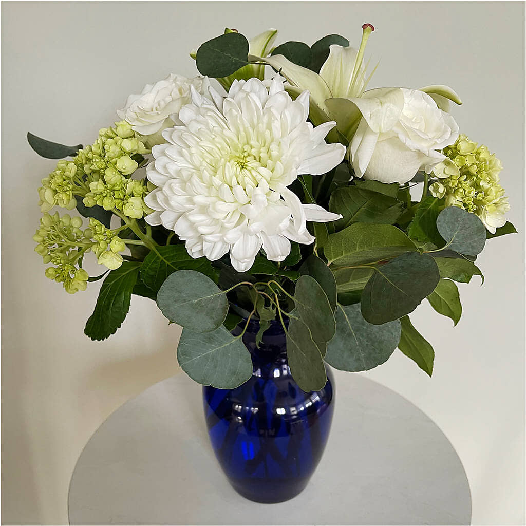 Snowy Dreams Bouquet – SHINKLES' FLOWER SHOP & GREENHOUSE, Temperance MI