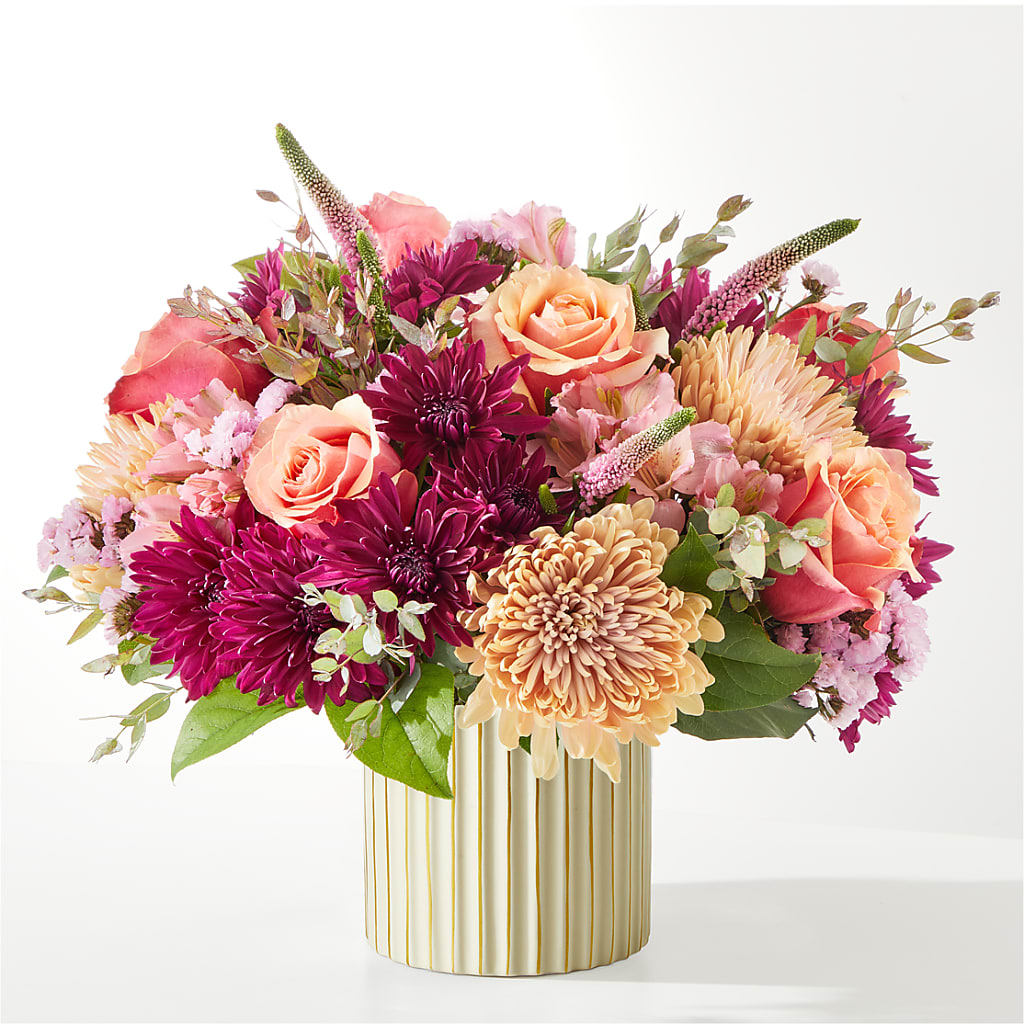 Berry Cobbler Bouquet with Ivory Vase – SHINKLES' FLOWER SHOP & GREENHOUSE, Temperance MI