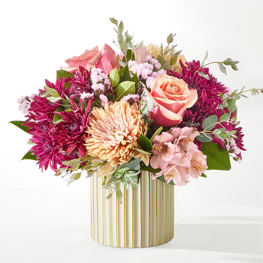 Berry Cobbler Bouquet with Ivory Vase – SHINKLES' FLOWER SHOP & GREENHOUSE, Temperance MI
