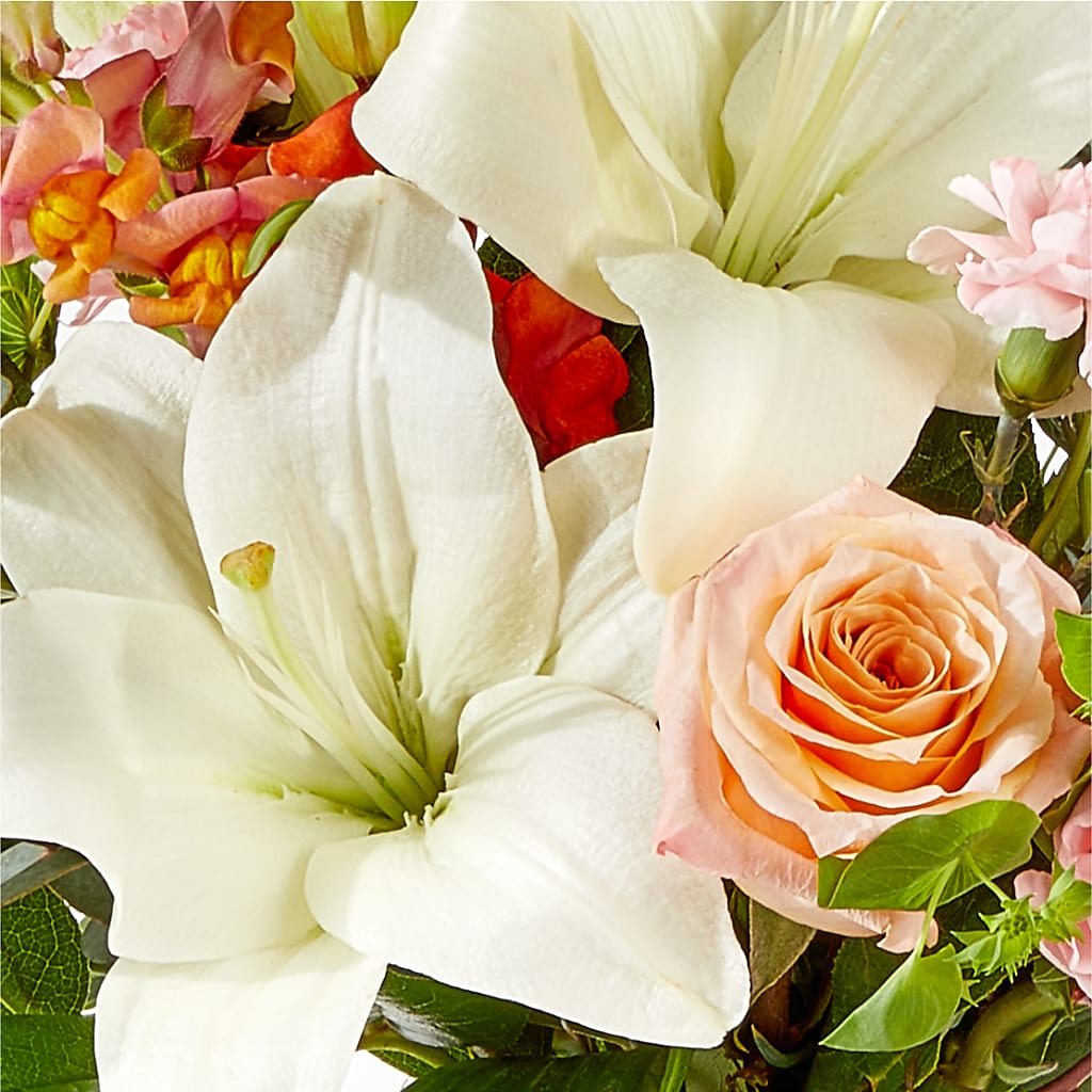 Grapefruit Splash Bouquet – SHINKLES' FLOWER SHOP & GREENHOUSE, Temperance MI