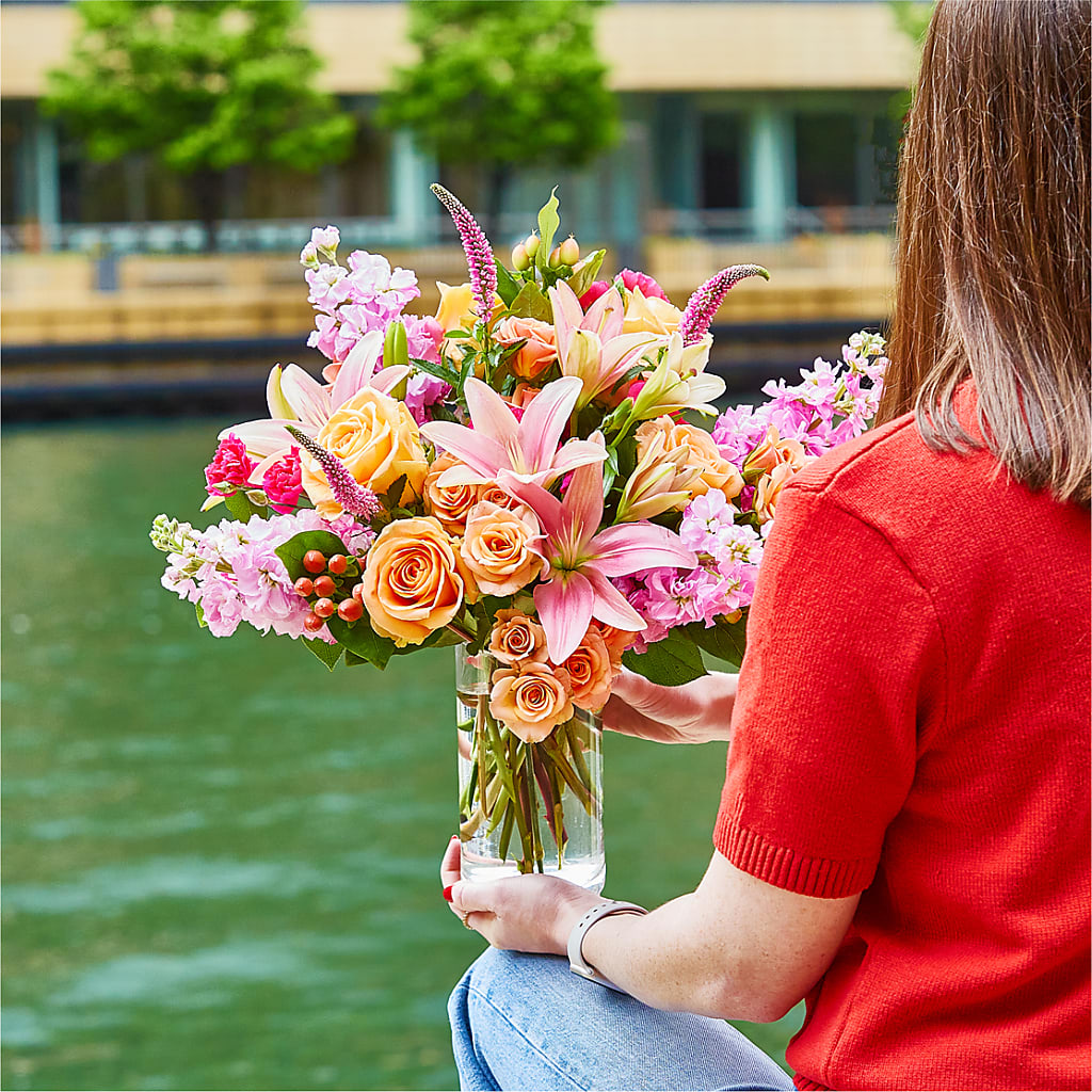 Bisous Bouquet – SHINKLES' FLOWER SHOP & GREENHOUSE, Temperance MI