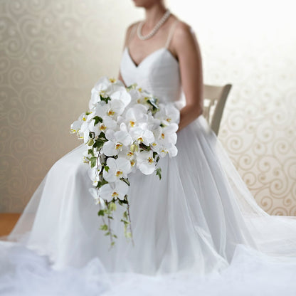 Classic White Bouquet – SHINKLES' FLOWER SHOP & GREENHOUSE, Temperance MI